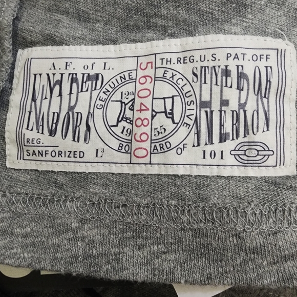 NWT Medium James Dean T-Shirt without James Dean 🤷 - Picture 2 of 7